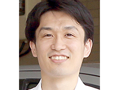 訪問歯科担当医:家持 剛